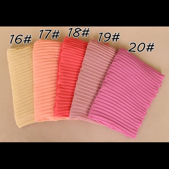 Scarf - Picture 4 of 8